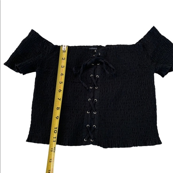 Ambiance On or Off Shoulder smocked Short sleeve Tie Front crop top Size M - Picture 6 of 15